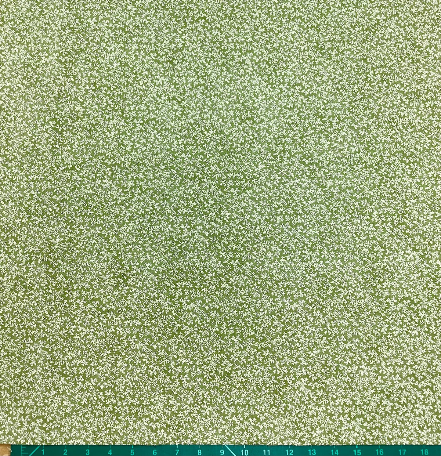 Fabric~ Meadow Greens M44363-40