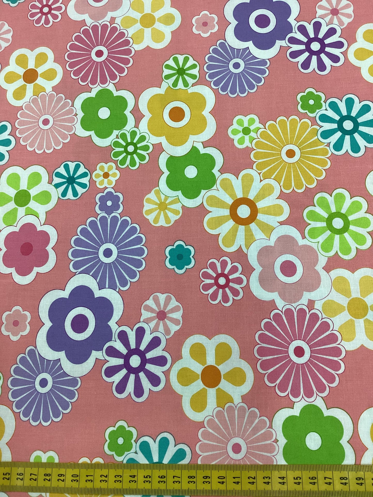 Moda - On the Bright Side - M2246013 (pink with retro multicolour flowers)