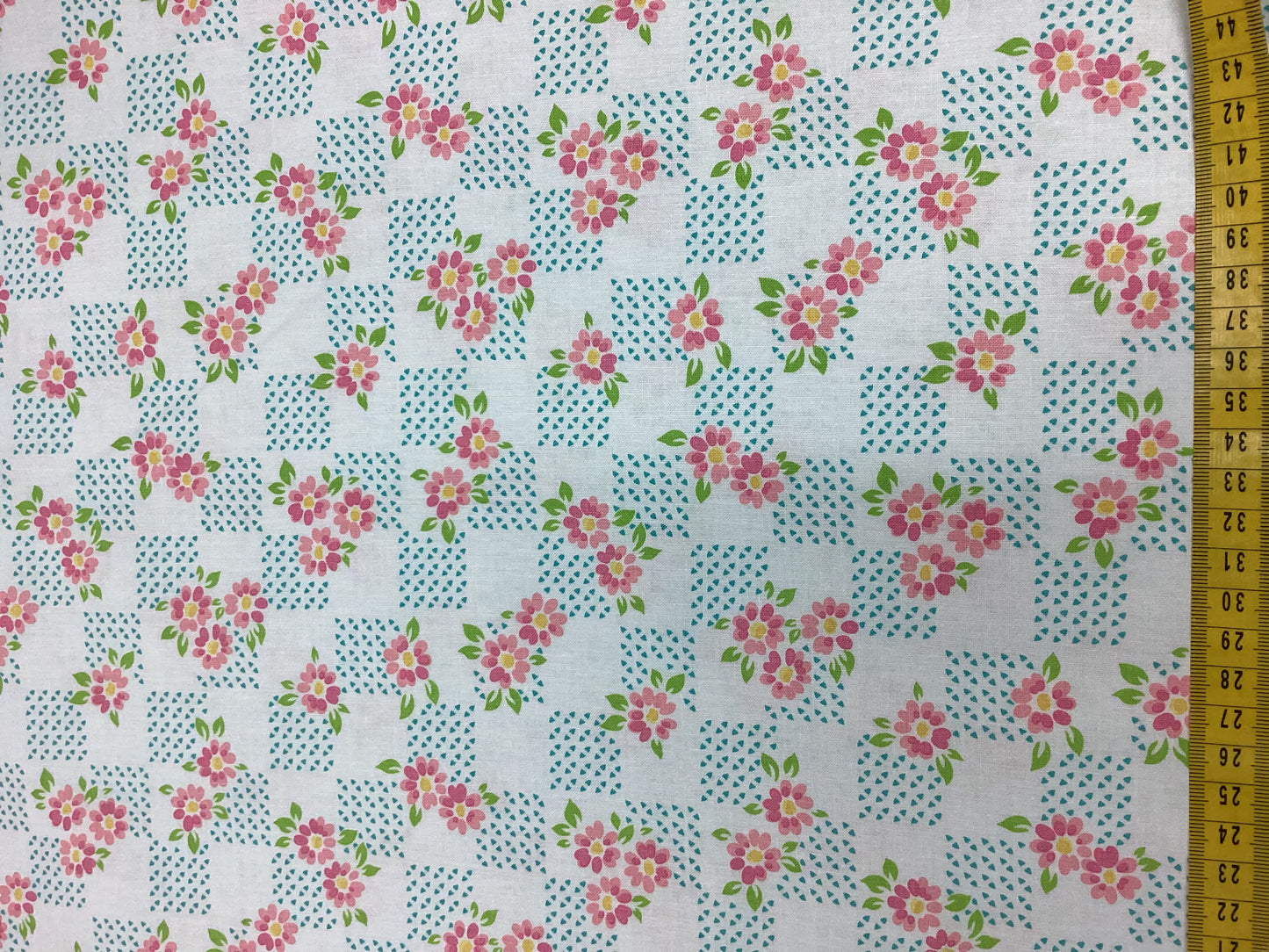 Moda - On the Bright Side - M2246311 (white with flowers)