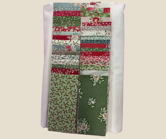 Quilt Kit ~ TILDA 'Merry Little Christmas' Cactus Wreath Kit