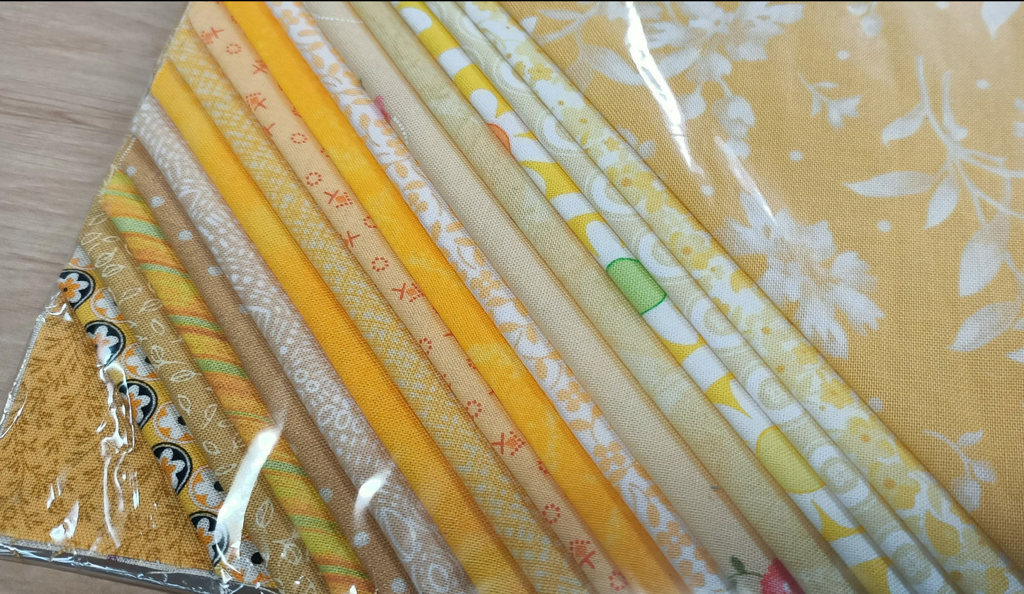 Charm Pack (7" Squares) - Yellows