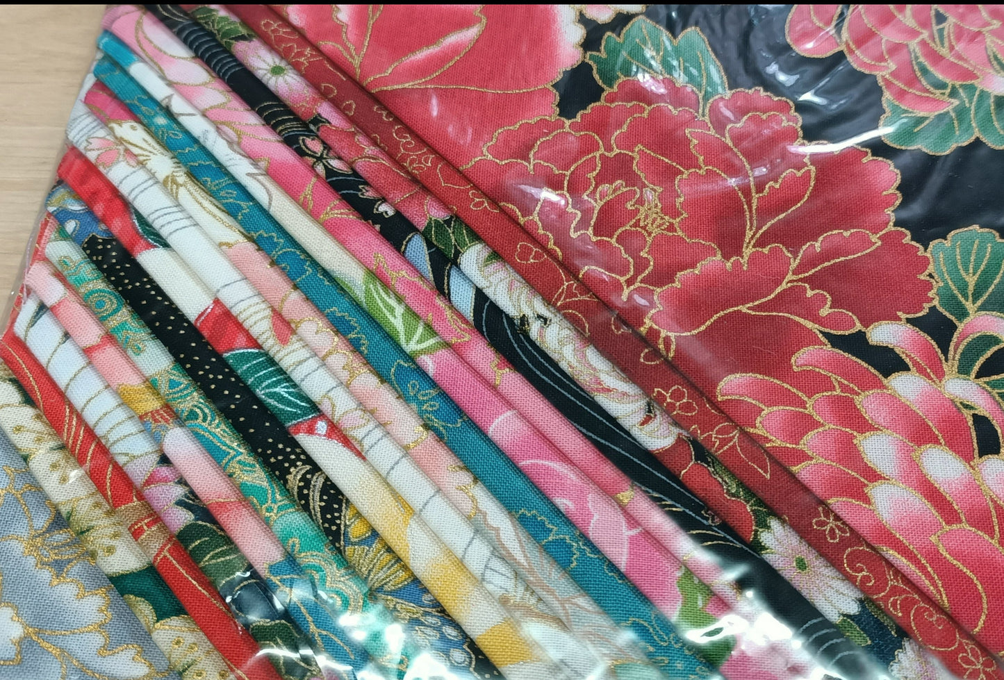 Charm Pack (7" Squares) - Florals