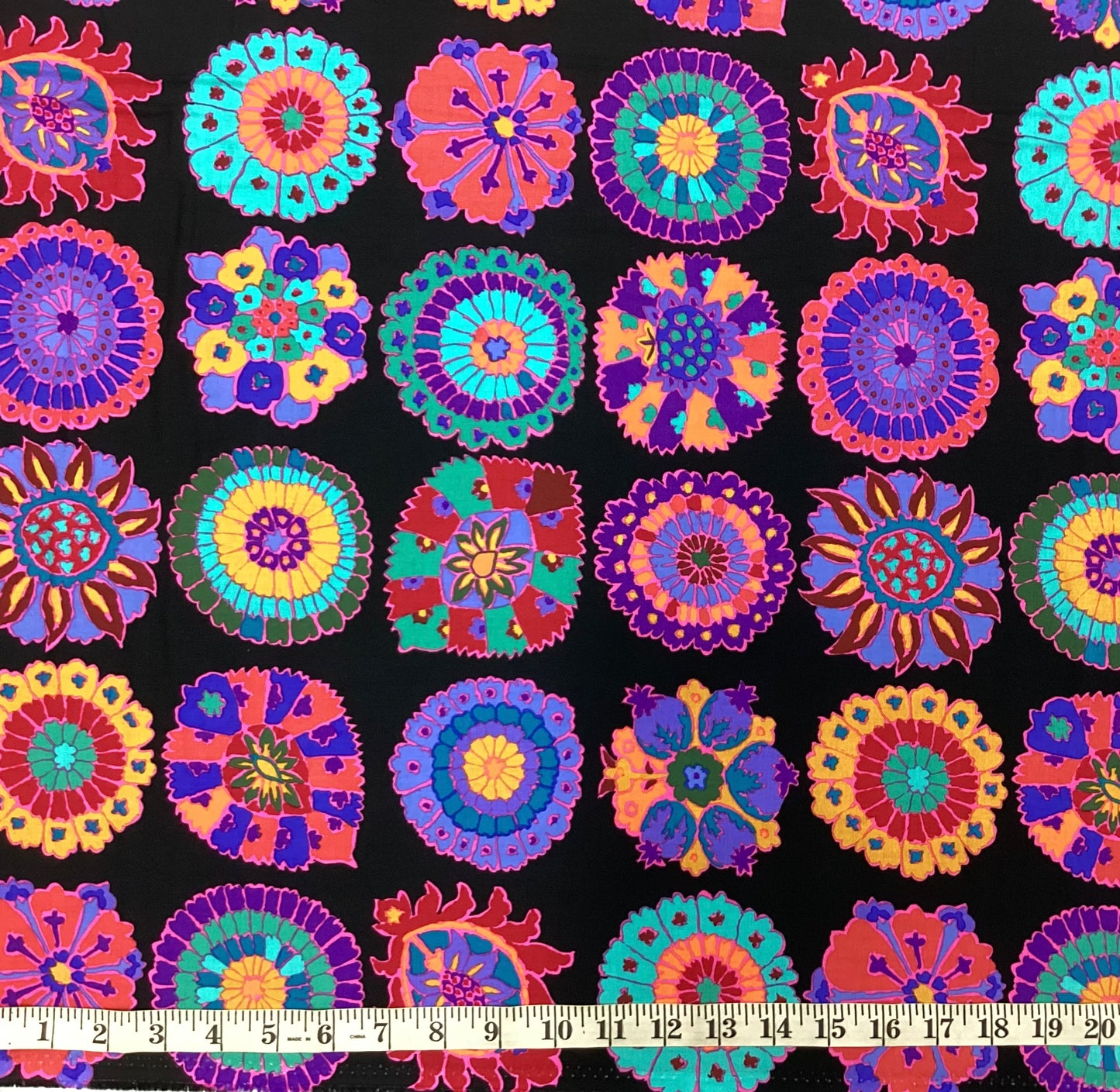 Kaffe Fassett - Carpet Cookies (Black)