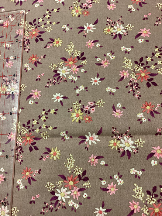 Discounted - TILDA - Daisyfield (Taupe)