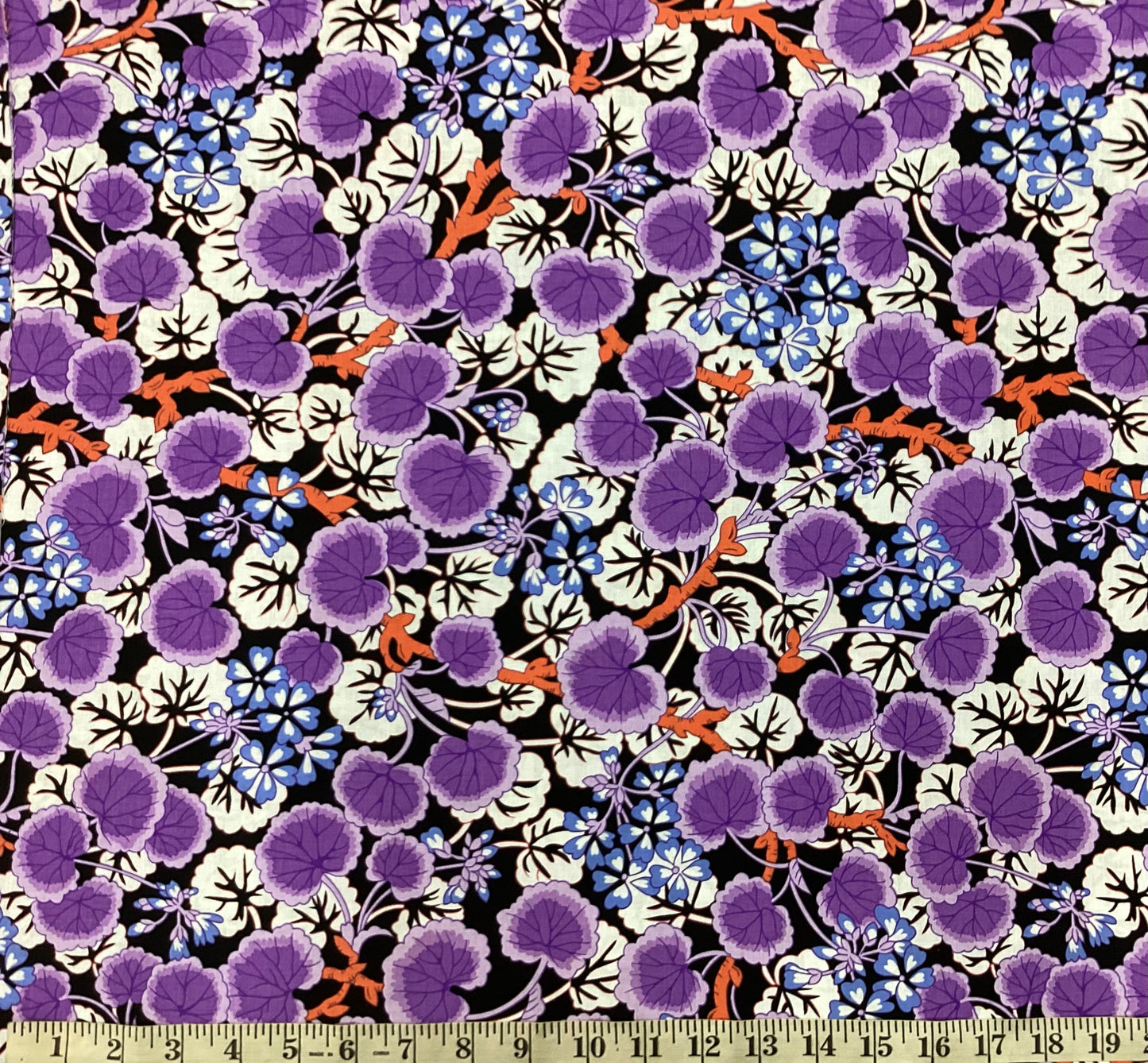 Kaffe Fassett - Climbing Geraniums (Contrast)