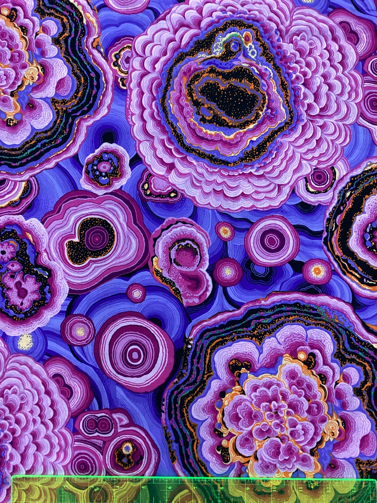Kaffe Fassett - AGATE (Magenta)