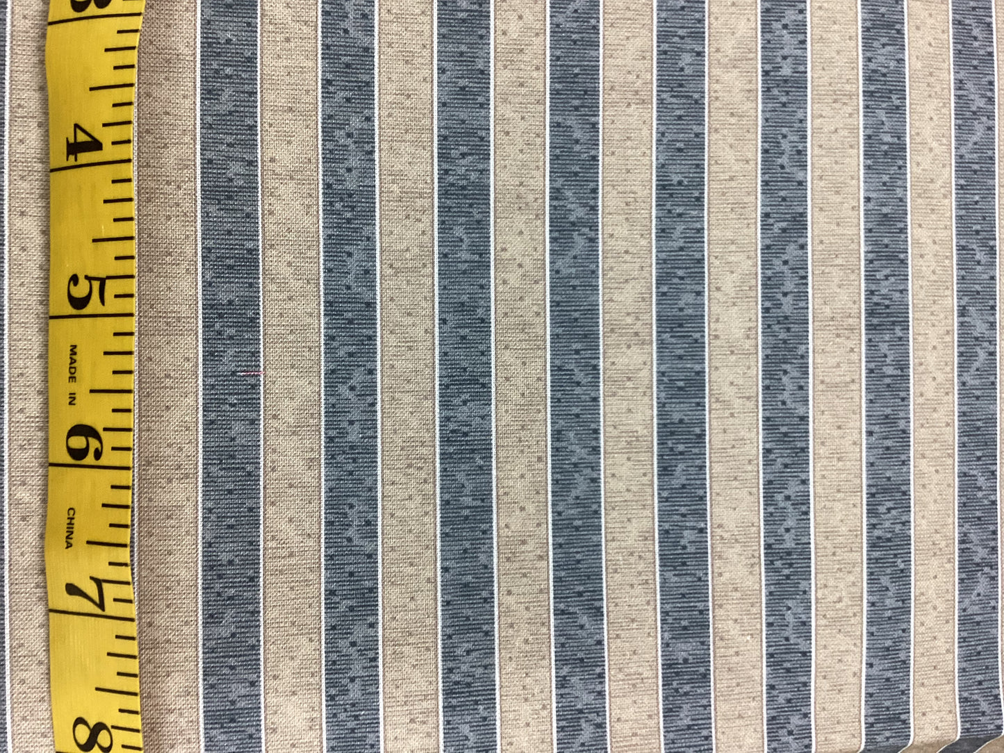 Marcus Fabrics - Paper Petals - R150669D  - Gray