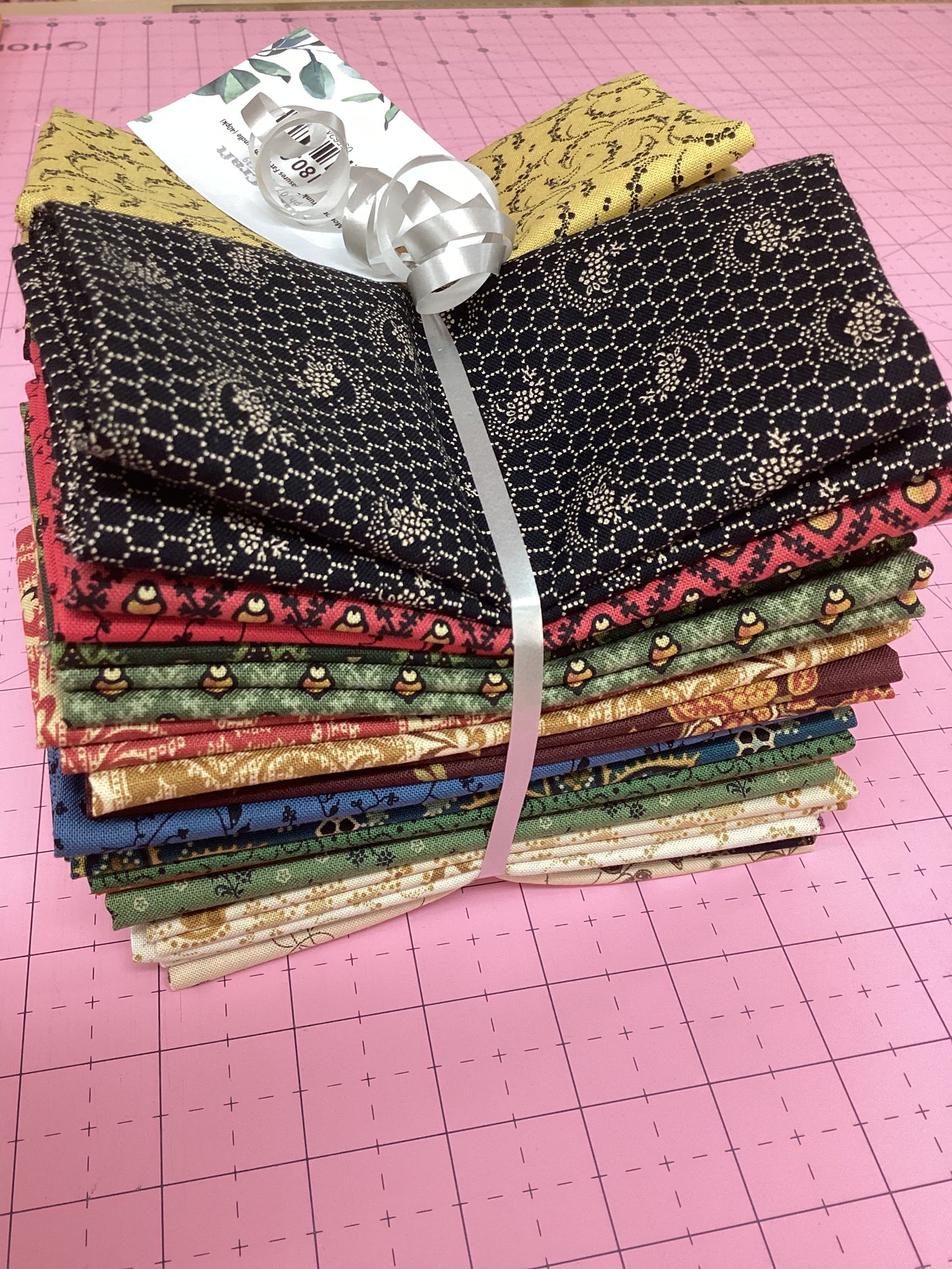 Jo Morton - Trunk Treasures Fat Eighth Bundle (40pk)