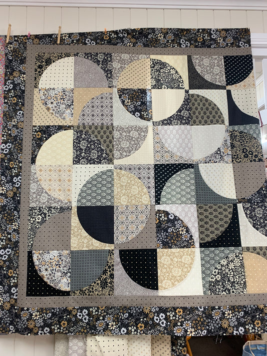 Blackbird Pie - Posh Quilt Kit