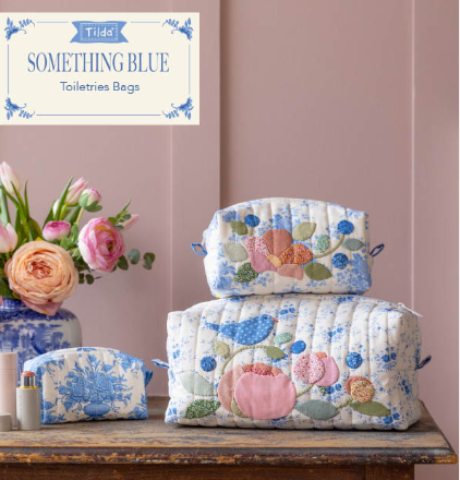 Kit - Tilda Something Blue Toiletries Bag - Medium