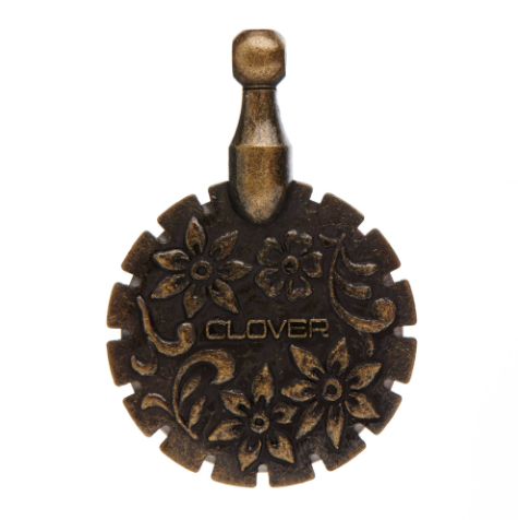Clover Thread Cutter Pendant