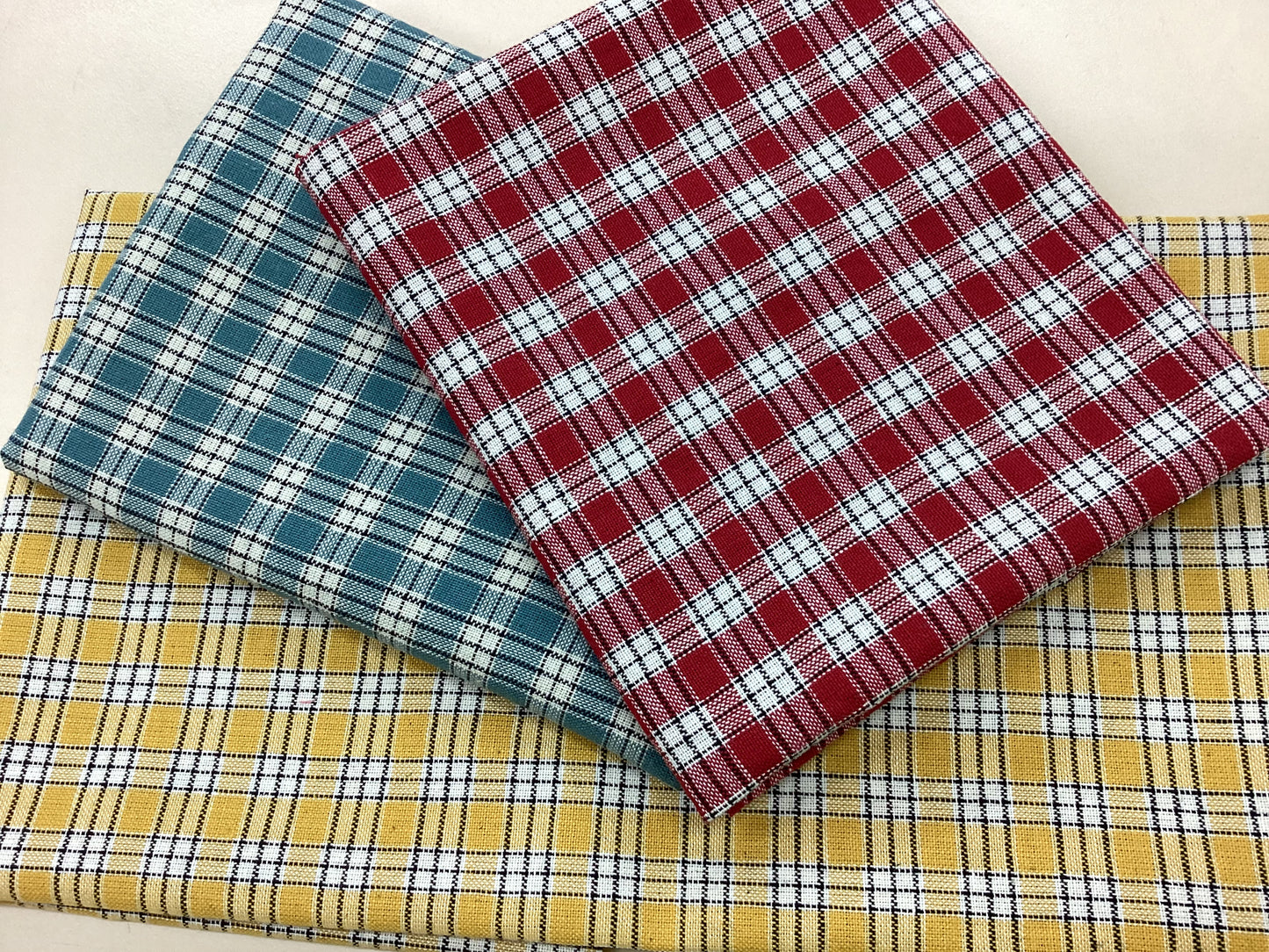Fabric - Comptoir De Toile 2 'Beatrice' DV5160 (Yellow)